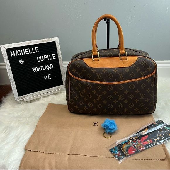 Louis vuitton deauville monogram